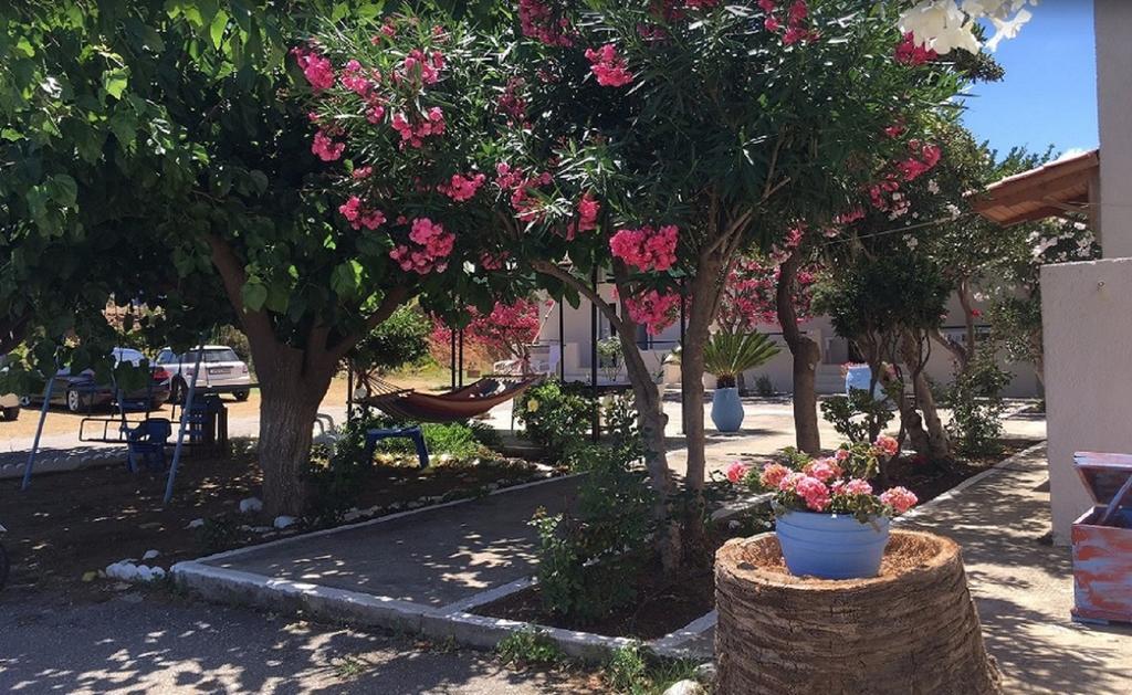 Apartmán Andy'S Gardens Gerani  Exteriér fotografie